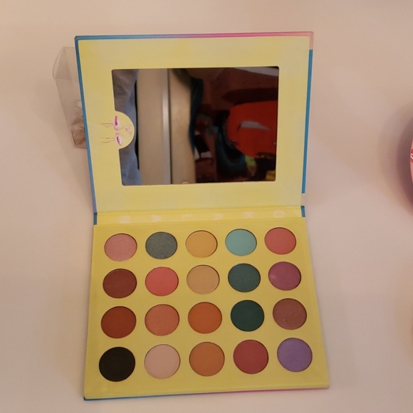 Professional makeup - Picture 7 of 8